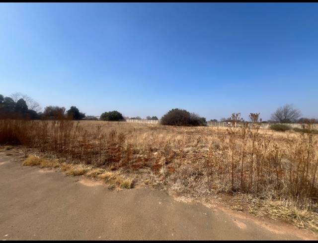 1,269M² VACANT LAND FOR SALE IN KOOKRUS